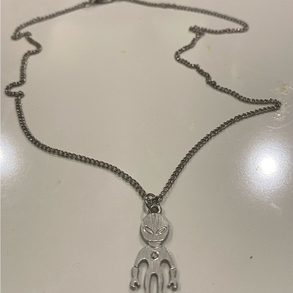 Silver Alien Pendant - Picture 2 of 3
